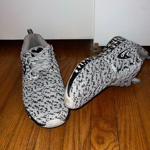 Men’s size 12, Swoosh